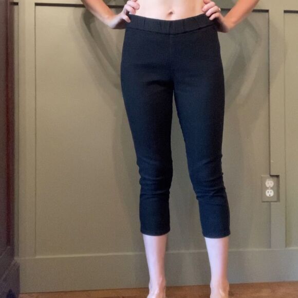 MIRACLEBODY By Miraclesuit Slimming Shaping Pull-On Capri Jeans Black Size 2 - Picture 3 of 10